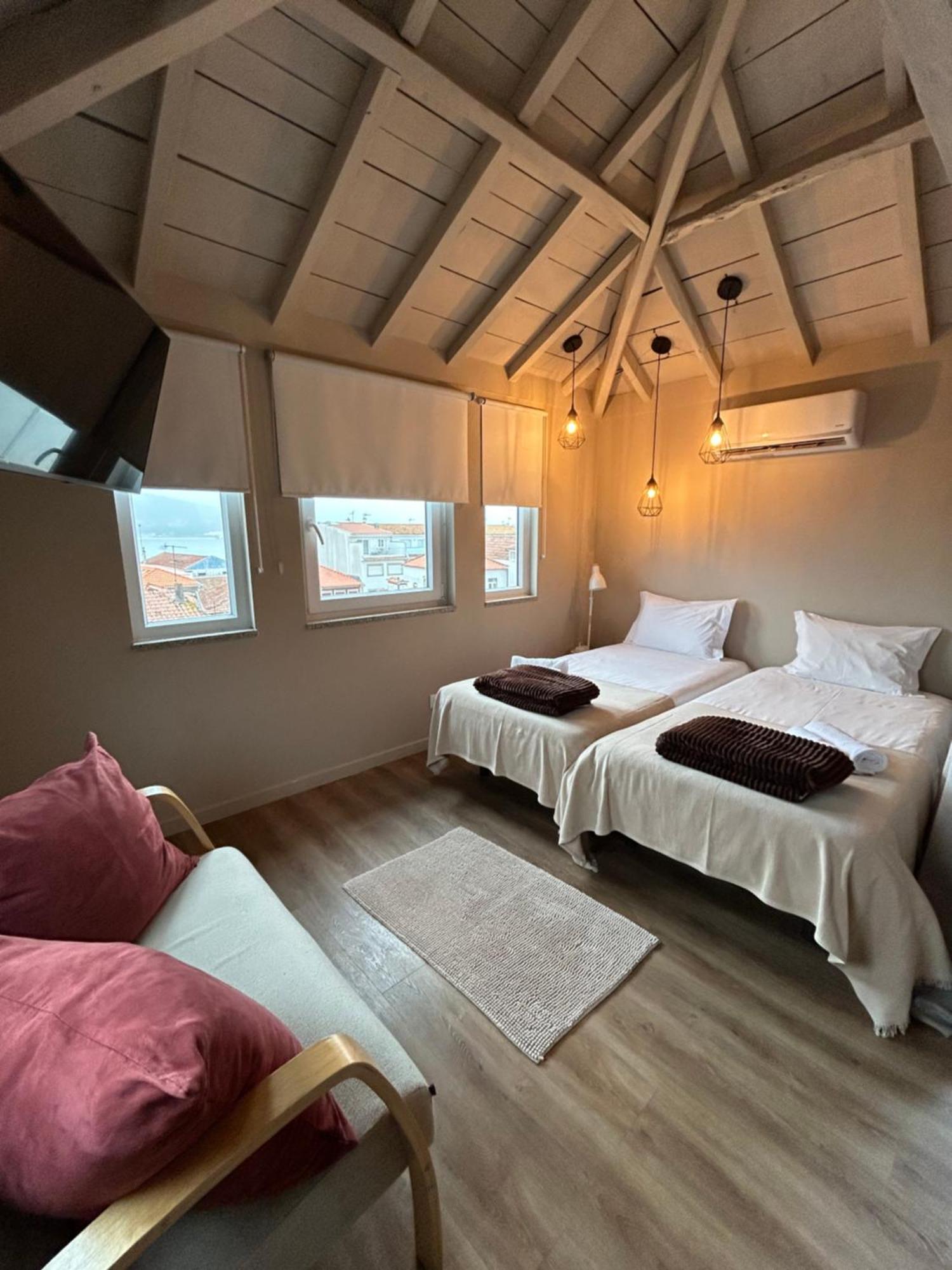 شقة Casas Sebastiao - Tourist House كامينيا الغرفة الصورة